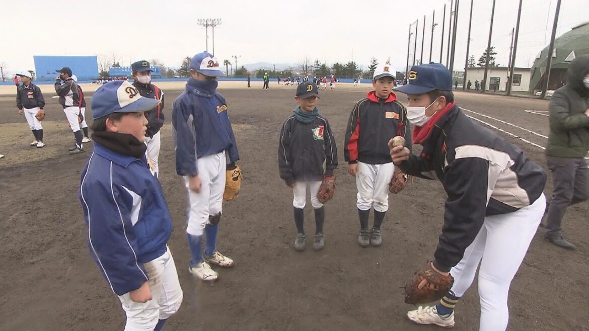 “野球愛”を伝授　聖光学院が少年野球教室を開催